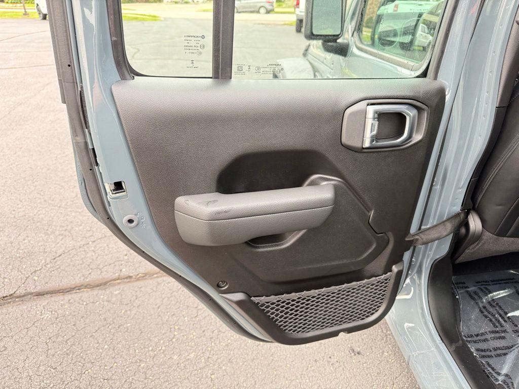 new 2026 Jeep Wrangler car, priced at $45,484