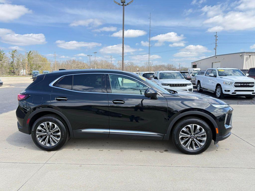 used 2025 Buick Envision car, priced at $29,275