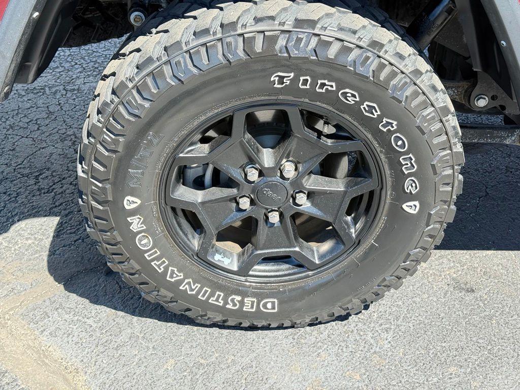 used 2021 Jeep Gladiator car, priced at $32,995