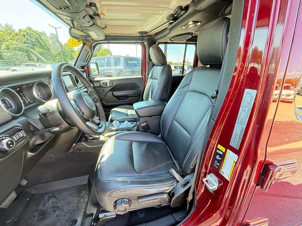 used 2021 Jeep Gladiator car, priced at $32,995