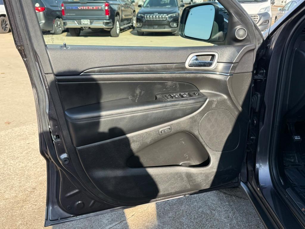 used 2020 Jeep Grand Cherokee car, priced at $23,207