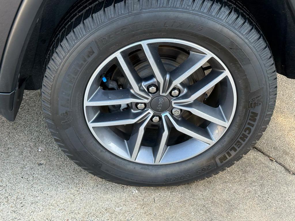 used 2020 Jeep Grand Cherokee car, priced at $23,207