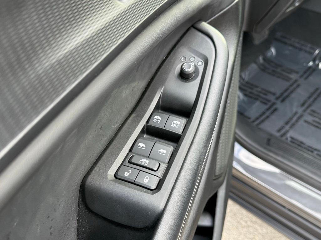 used 2024 Jeep Grand Cherokee car, priced at $31,048