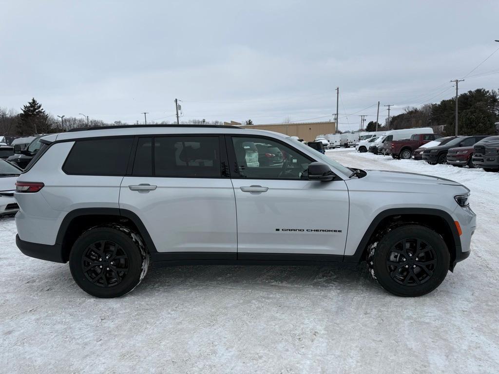 used 2024 Jeep Grand Cherokee L car, priced at $29,102