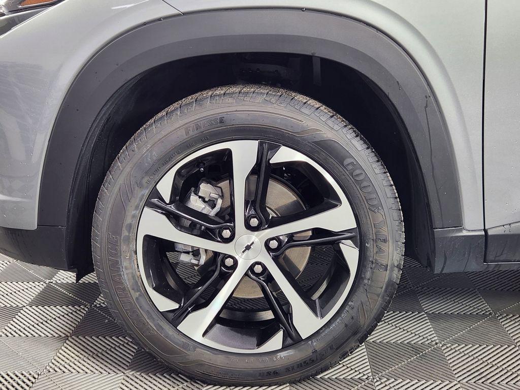 used 2024 Chevrolet Trax car, priced at $19,991