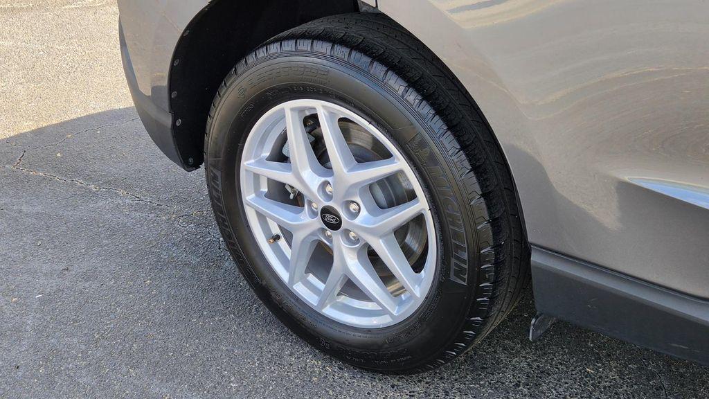 used 2024 Ford Edge car, priced at $25,587