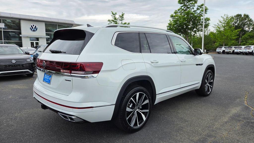 new 2026 Volkswagen Atlas car, priced at $54,159