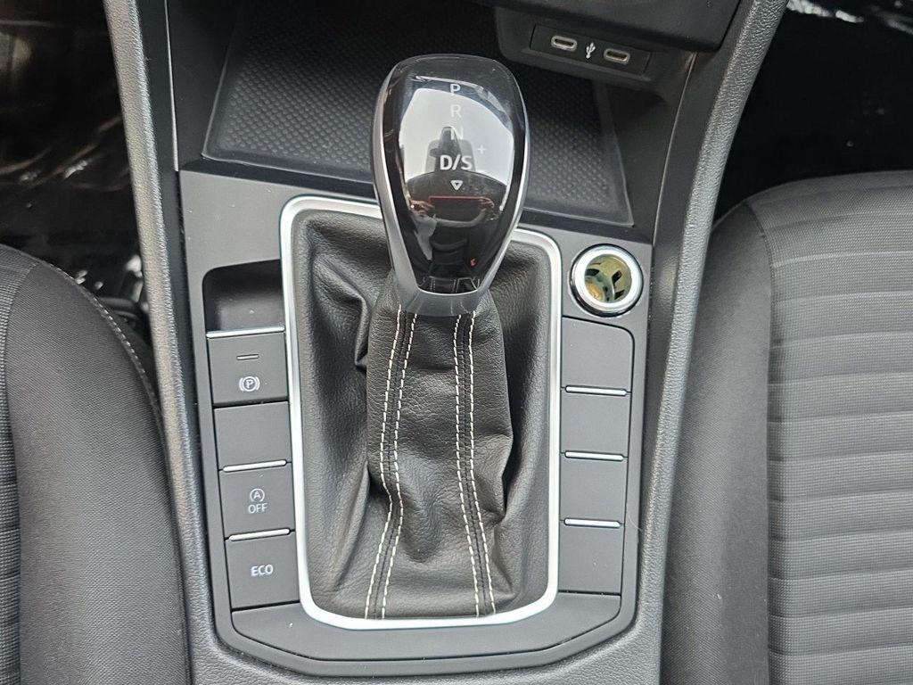 used 2024 Volkswagen Jetta car, priced at $15,888