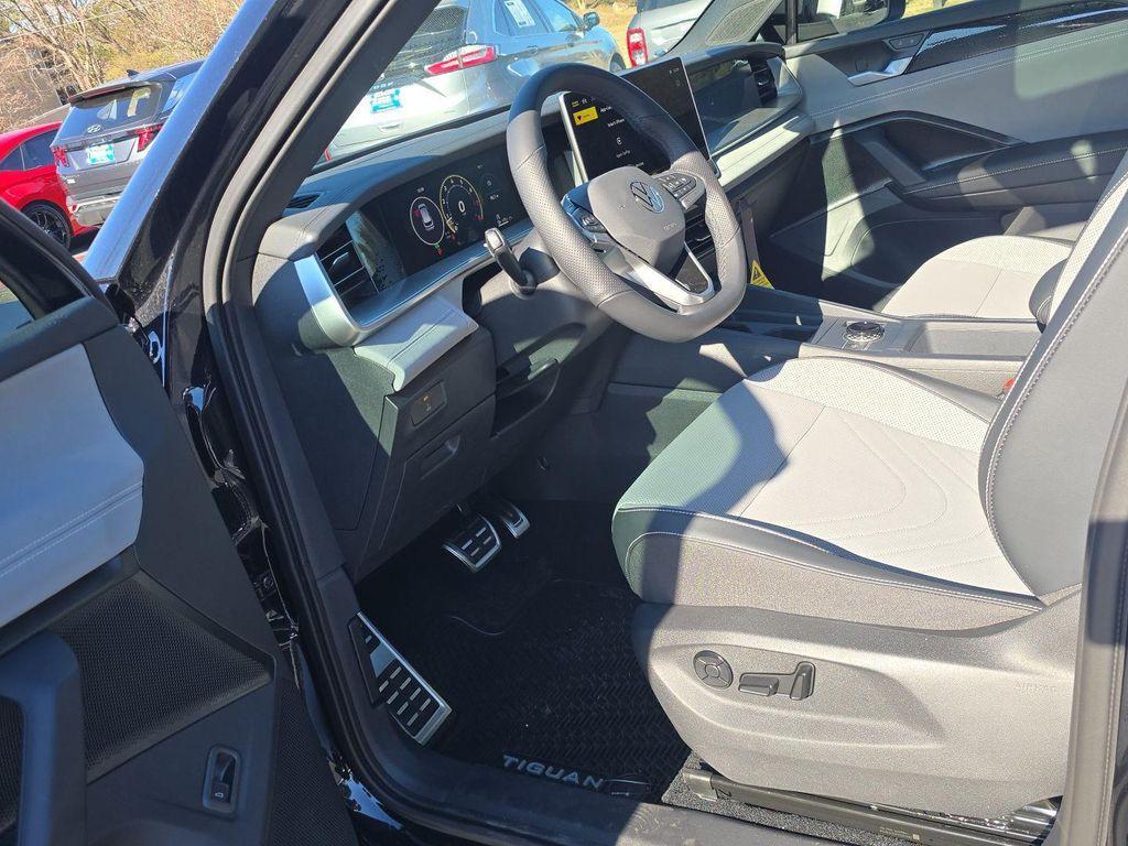 new 2026 Volkswagen Tiguan car, priced at $40,337