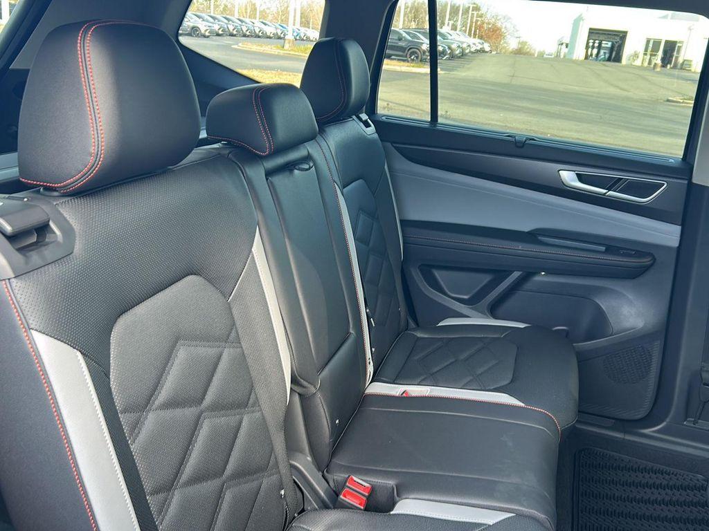 new 2026 Volkswagen Atlas car, priced at $51,188