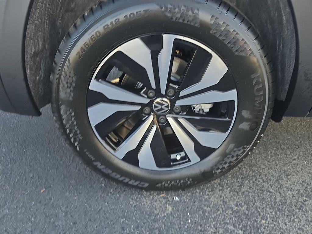 new 2026 Volkswagen Atlas car, priced at $42,357