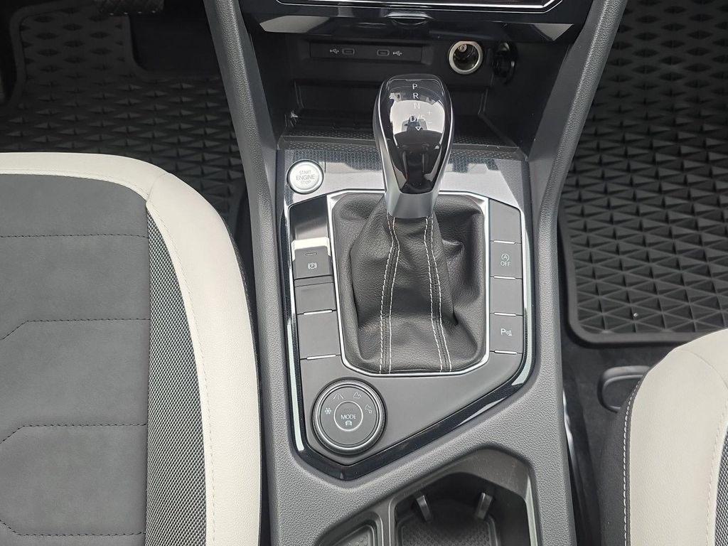 new 2026 Volkswagen Taos car, priced at $33,873