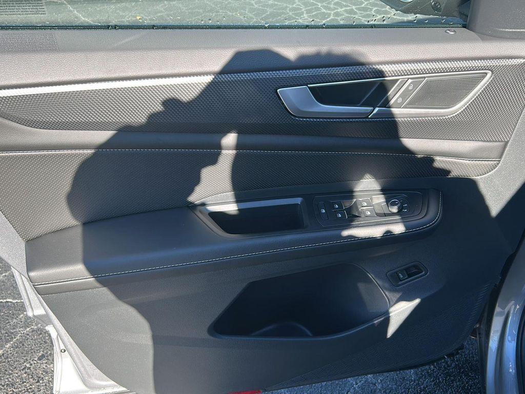 new 2026 Volkswagen Atlas Cross Sport car, priced at $51,283