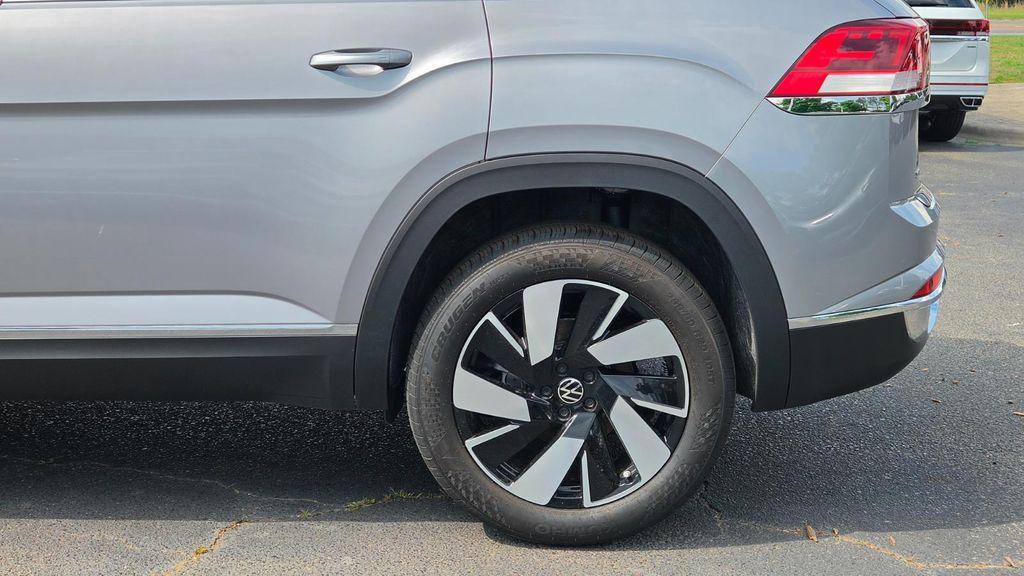 new 2026 Volkswagen Atlas Cross Sport car, priced at $45,497