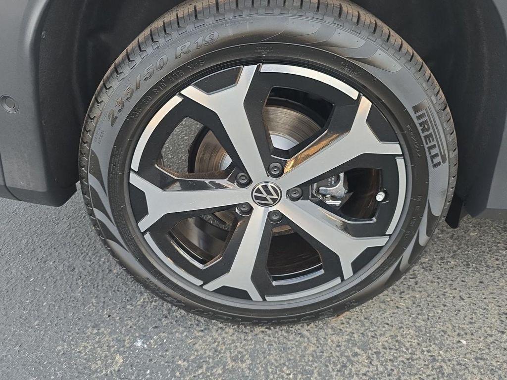 new 2026 Volkswagen Tiguan car, priced at $36,197