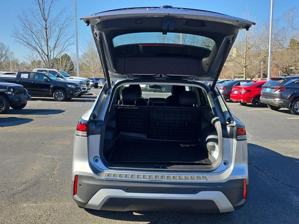 new 2026 Volkswagen Tiguan car, priced at $35,287