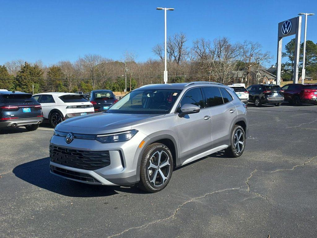 new 2026 Volkswagen Tiguan car, priced at $35,287