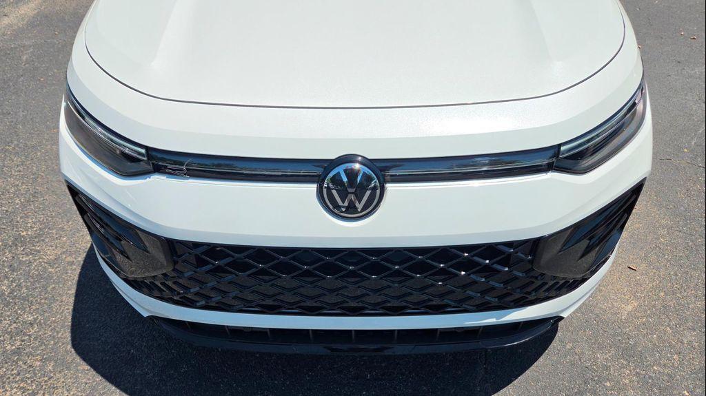 new 2026 Volkswagen Tiguan car, priced at $39,900