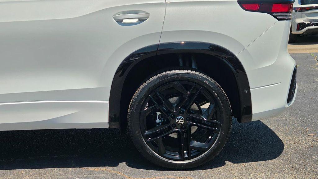 new 2026 Volkswagen Tiguan car, priced at $39,900