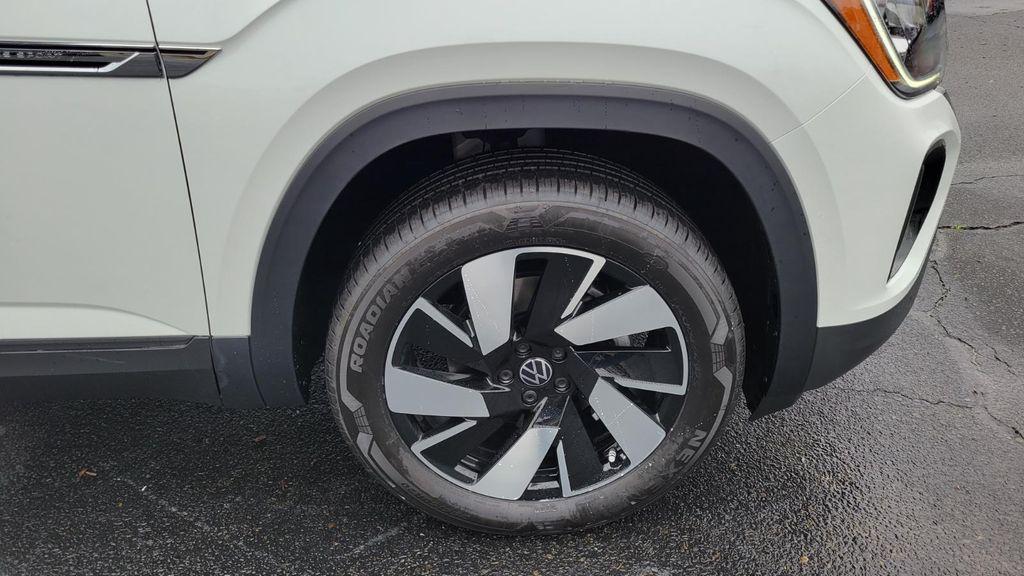 new 2026 Volkswagen Atlas Cross Sport car, priced at $47,151