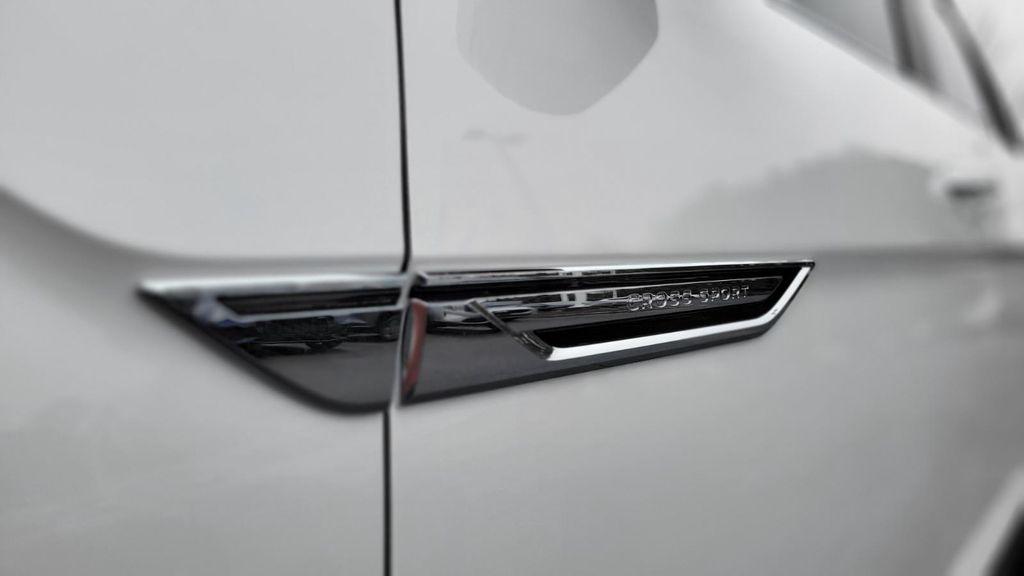 new 2026 Volkswagen Atlas Cross Sport car, priced at $47,151