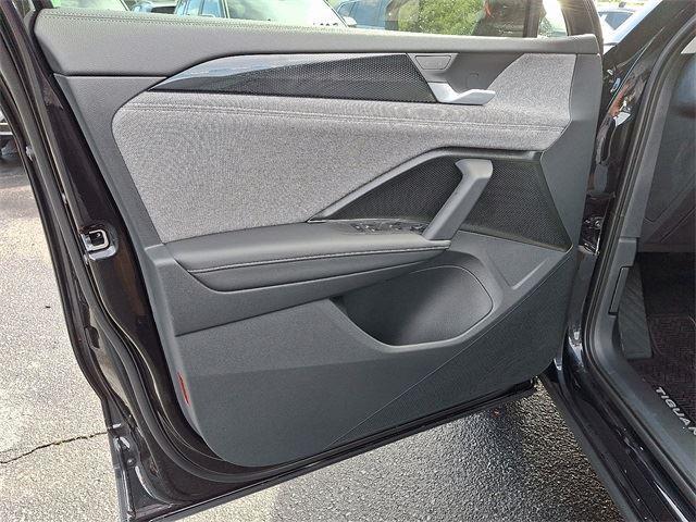 new 2025 Volkswagen Tiguan car, priced at $29,355