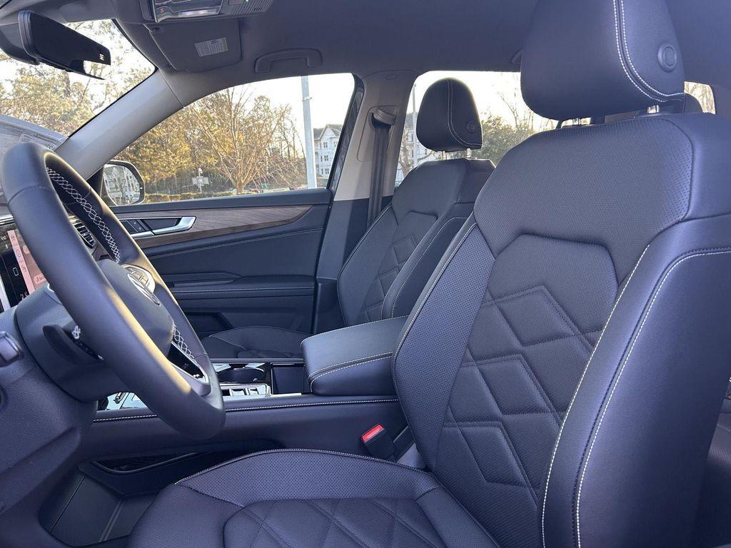 new 2026 Volkswagen Atlas car, priced at $47,553