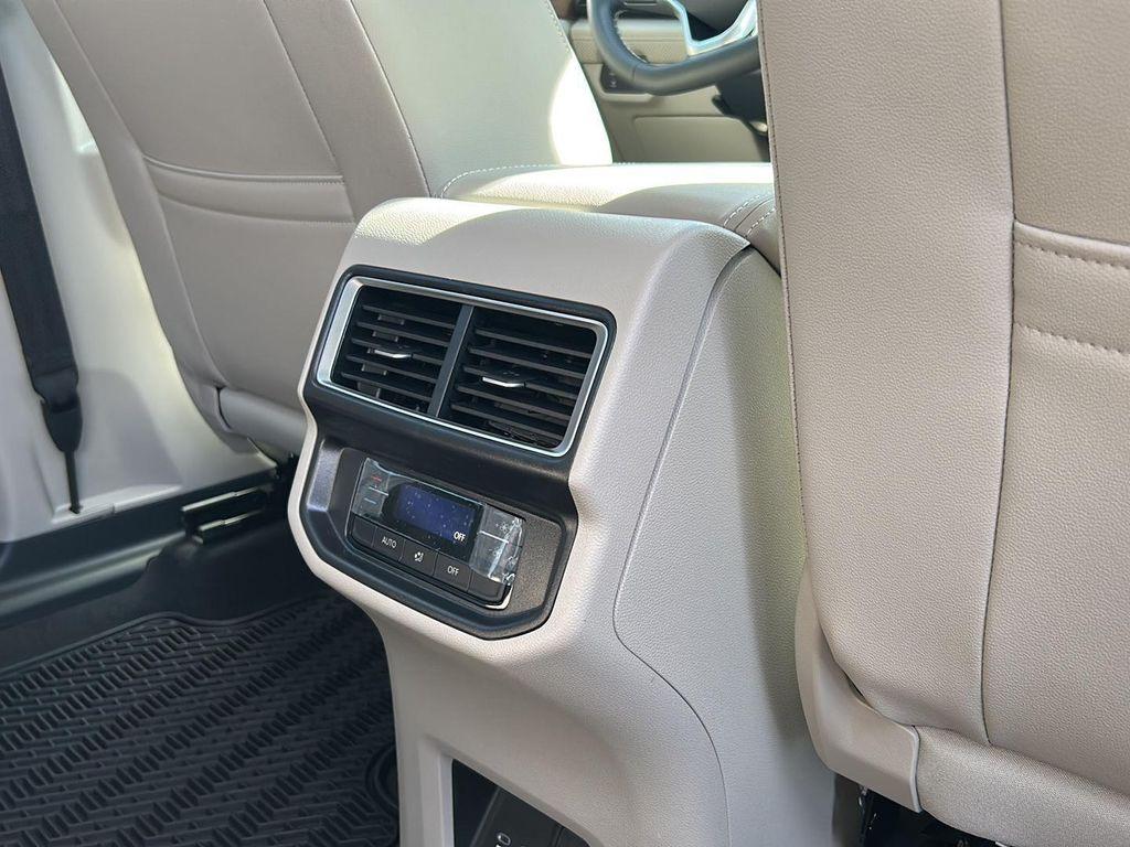 new 2026 Volkswagen Atlas car, priced at $49,154