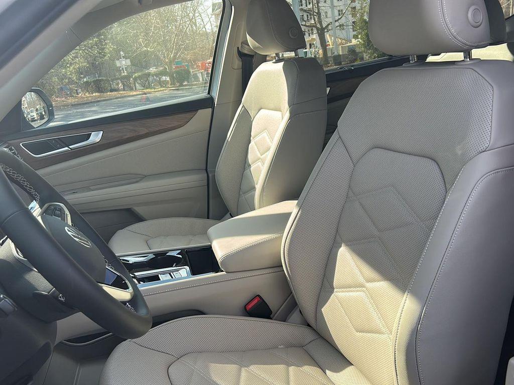 new 2026 Volkswagen Atlas car, priced at $49,154