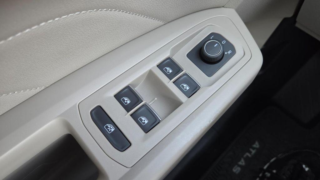 used 2022 Volkswagen Atlas car, priced at $29,995