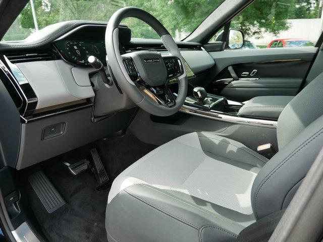 2025 LIGURIAN BLACK Land Rover Range Rover Sport