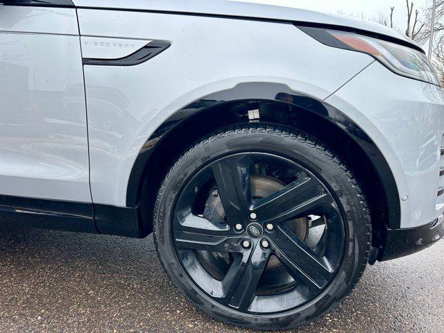 used 2024 Land Rover Discovery car, priced at $52,900