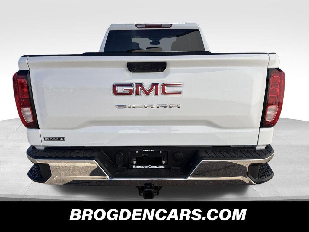 new 2026 GMC Sierra 1500 car, priced at $42,226