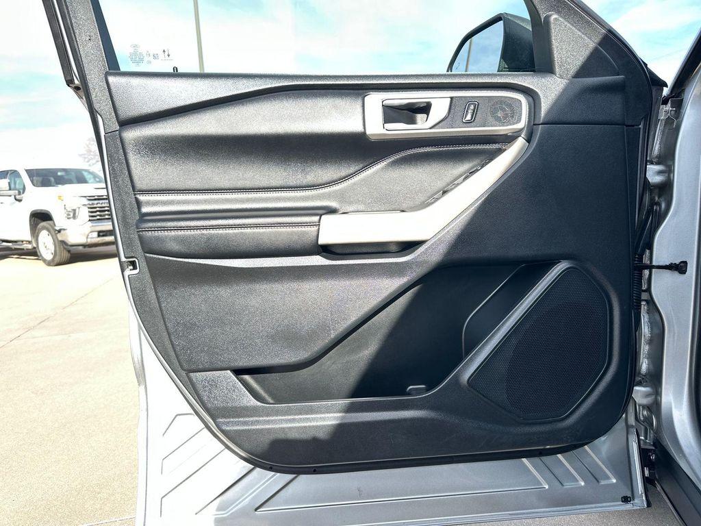 used 2023 Ford Explorer car, priced at $26,995