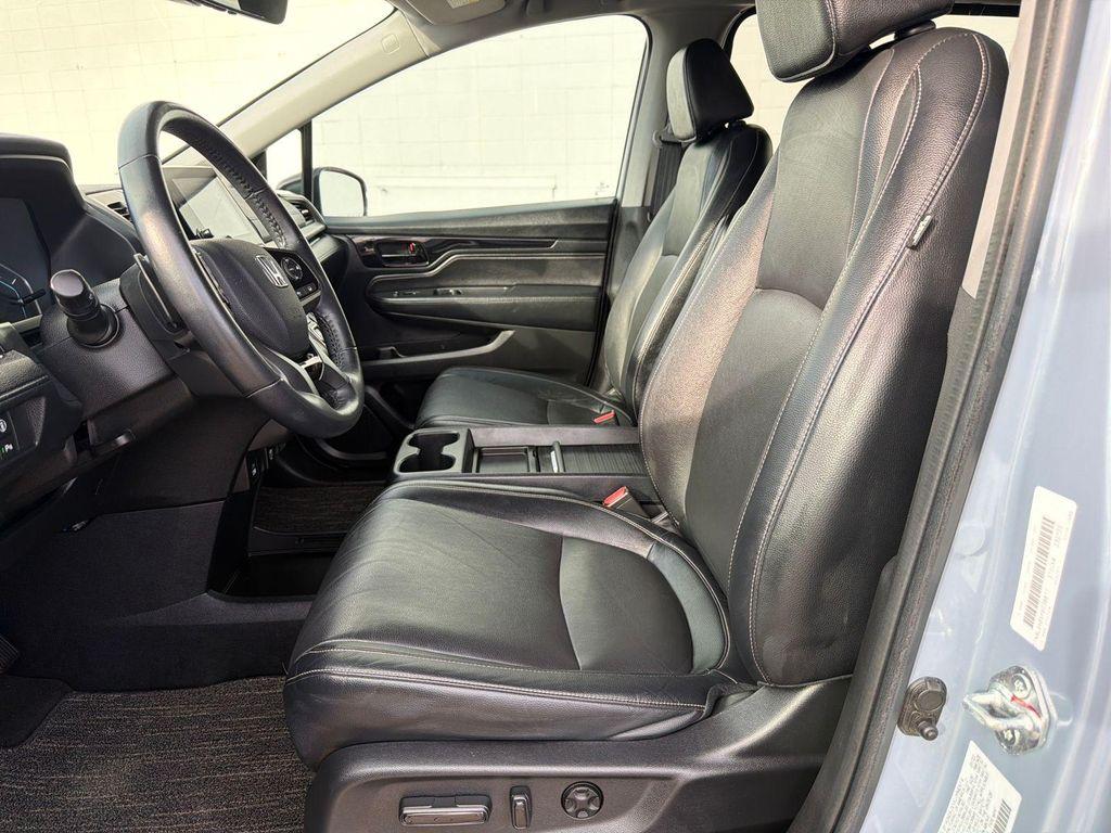 used 2023 Honda Odyssey car, priced at $34,995