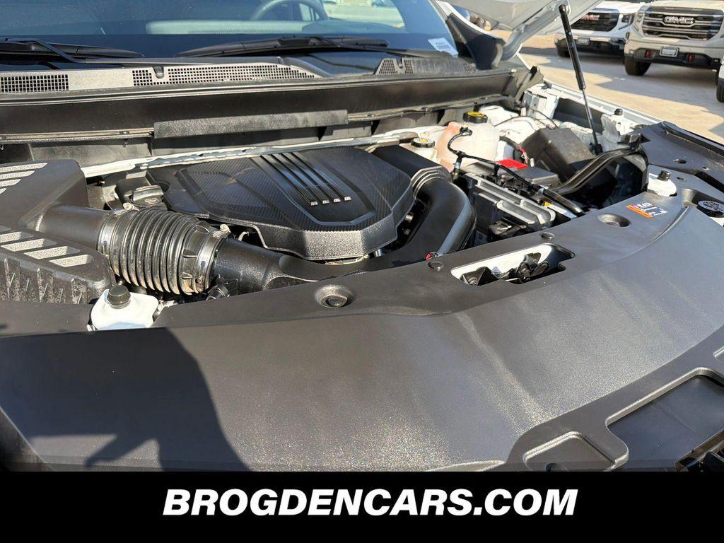 used 2025 Buick Enclave car, priced at $41,995
