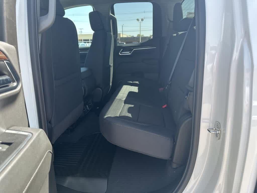 new 2024 GMC Sierra 1500 car, priced at $45,595