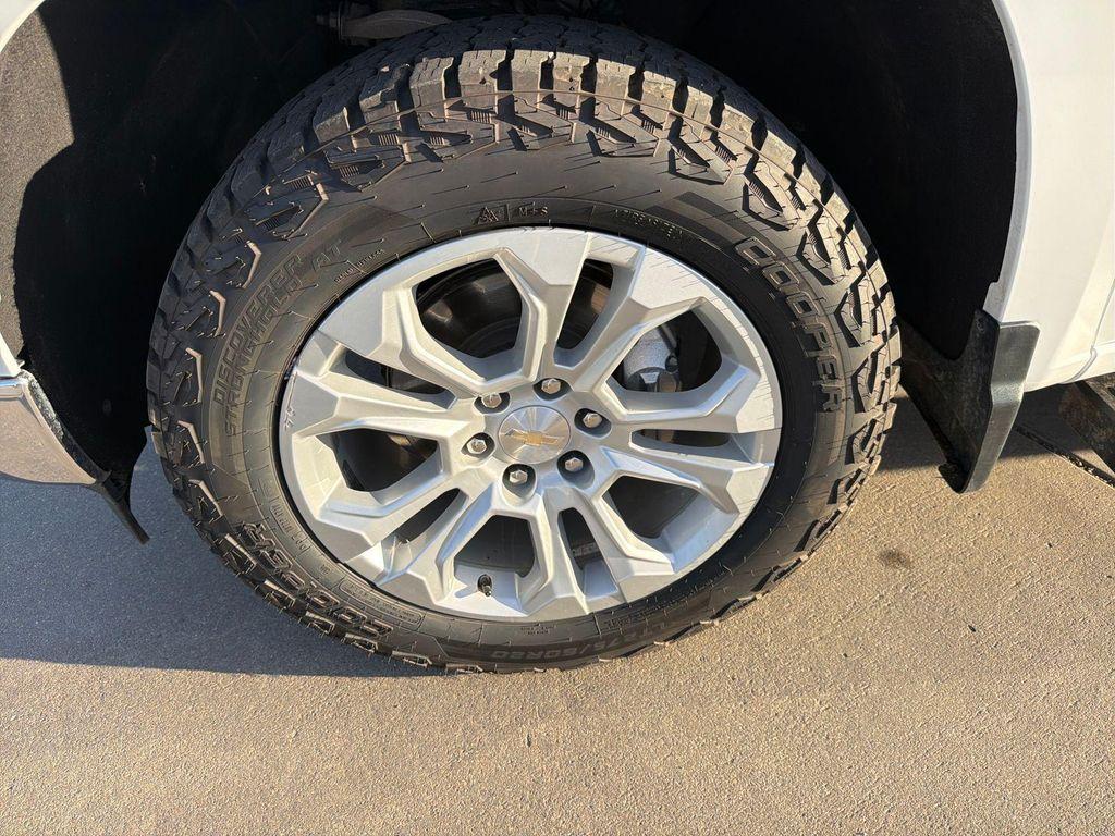 used 2024 Chevrolet Silverado 1500 car, priced at $41,995