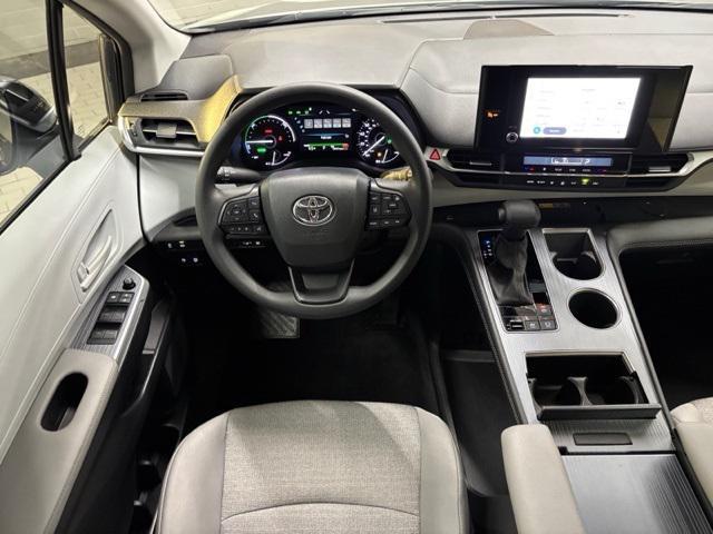 used 2025 Toyota Sienna car, priced at $39,961