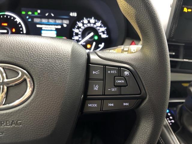 used 2025 Toyota Sienna car, priced at $39,961