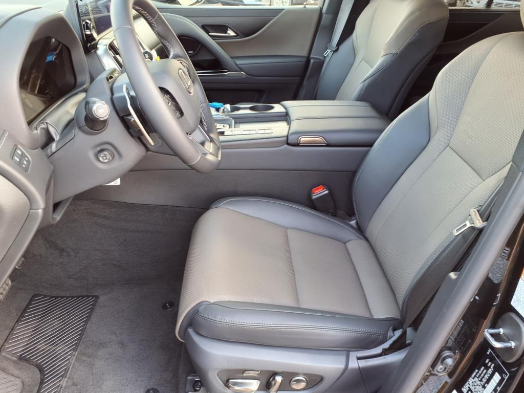 new 2025 Lexus LX 700h car, priced at $119,128