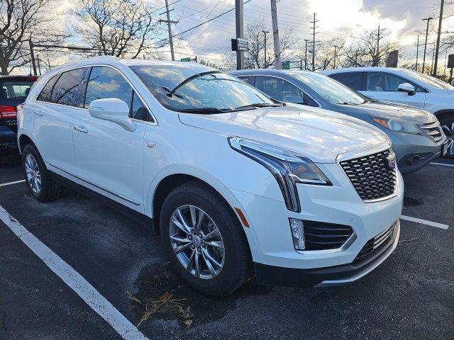 used 2022 Cadillac XT5 car, priced at $31,758