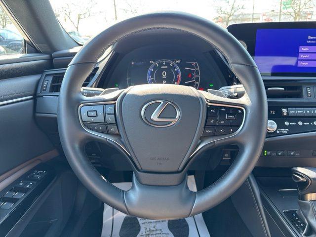 used 2025 Lexus ES 350 car, priced at $44,877