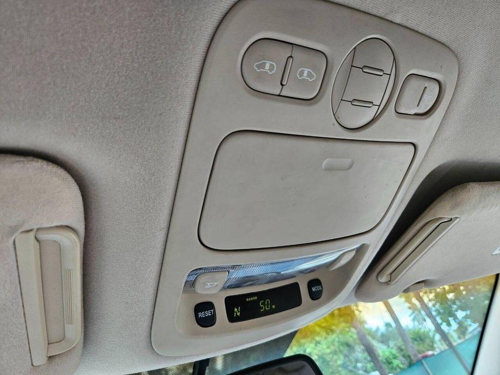 used 2007 Hyundai Entourage car, priced at $3,770