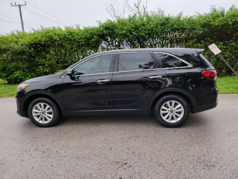 used 2019 Kia Sorento car, priced at $9,995