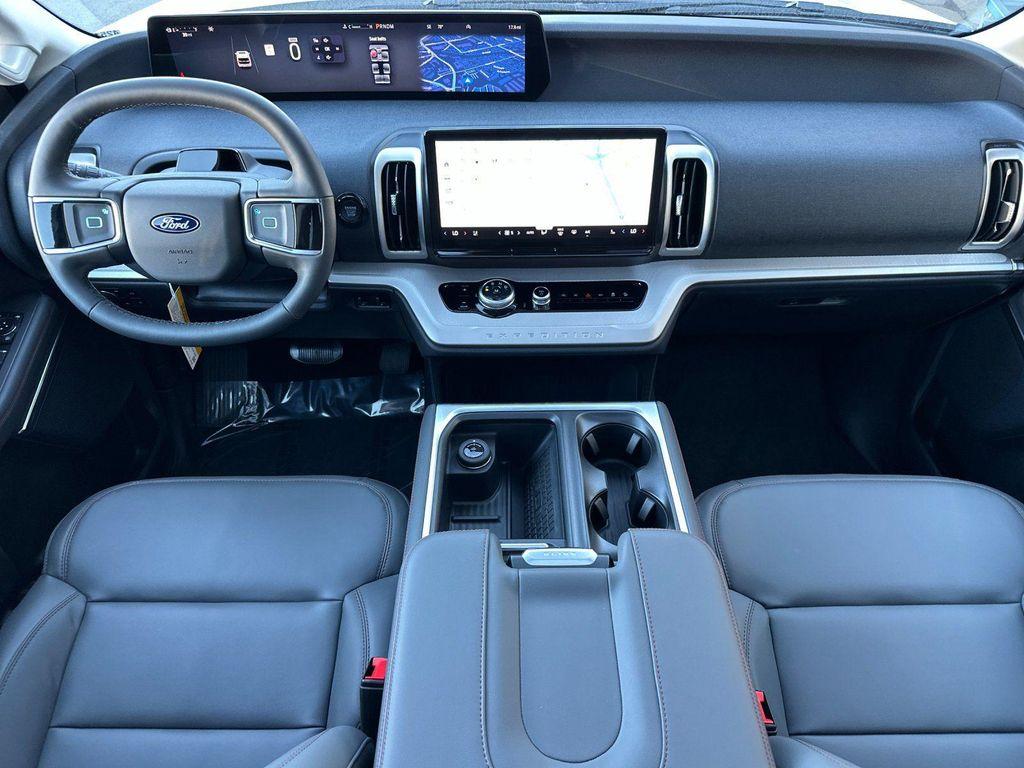 new 2025 Ford Expedition car, priced at $71,545