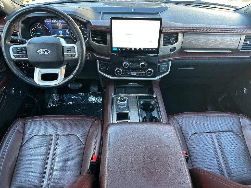 used 2023 Ford Expedition car, priced at $36,234