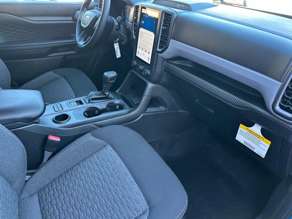 new 2025 Ford Ranger car, priced at $32,327