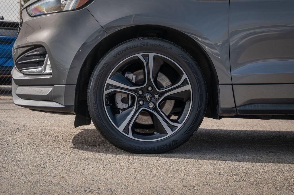 used 2022 Ford Edge car, priced at $27,000