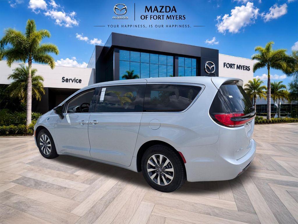used 2024 Chrysler Pacifica Hybrid car, priced at $22,991